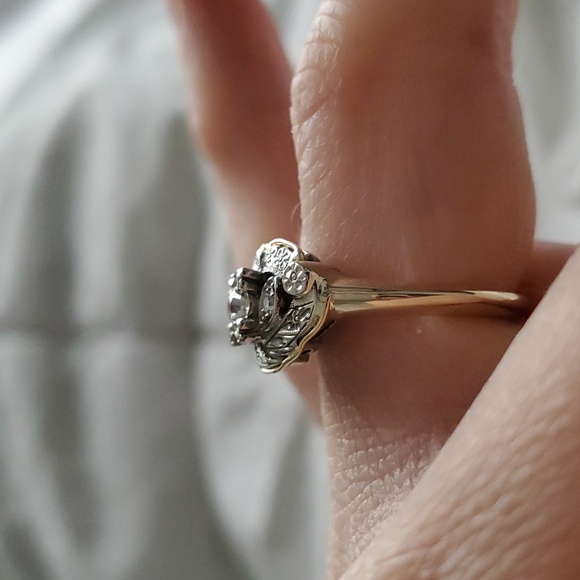 10k Diamond Art Deco Ring - Picture 6 of 11